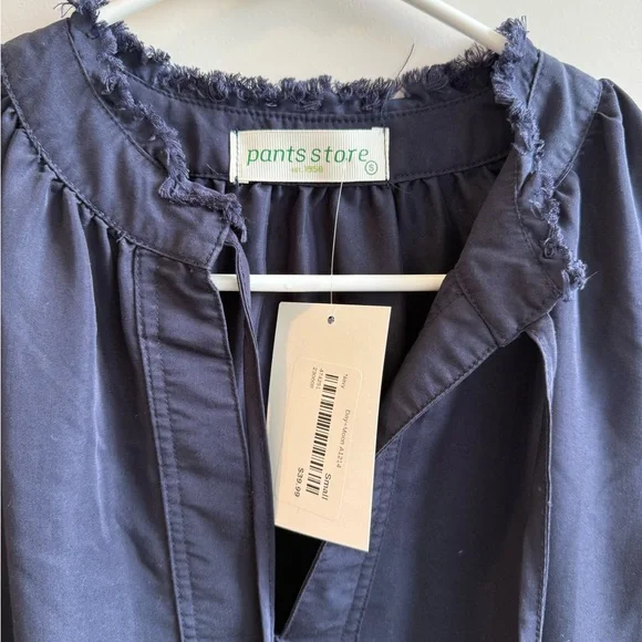 Pants Store Blouse - Picture 2 of 3